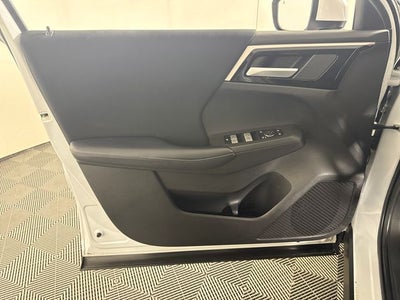2024 Mitsubishi Outlander ES