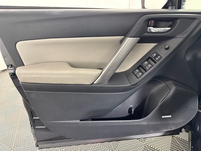 2016 Subaru Forester 2.5i Touring