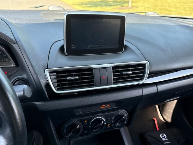 2015 Mazda Mazda3 i Sport