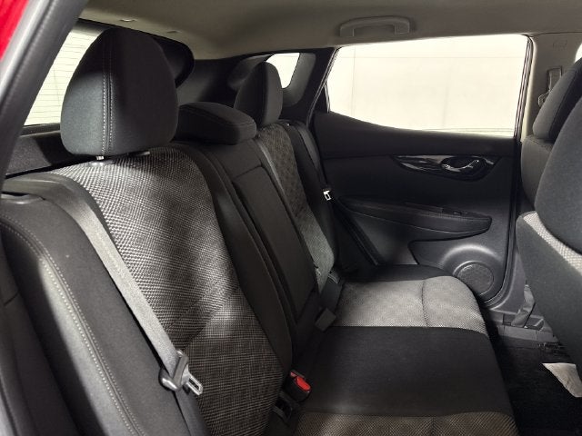 2017 Nissan Rogue Sport SV