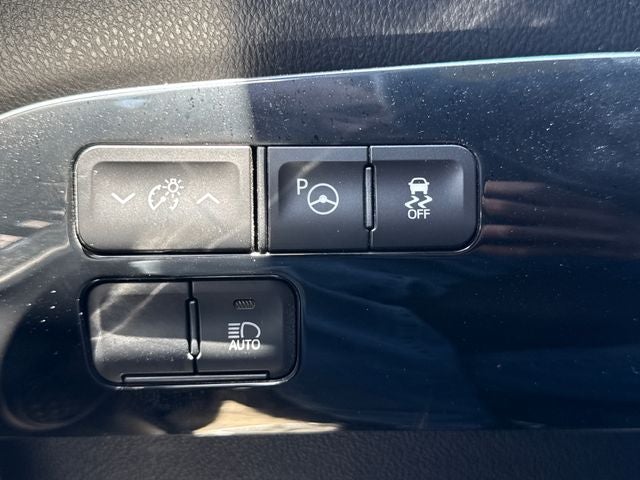 2019 Toyota Prius LE AWD-e