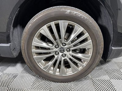 2023 Toyota Venza XLE