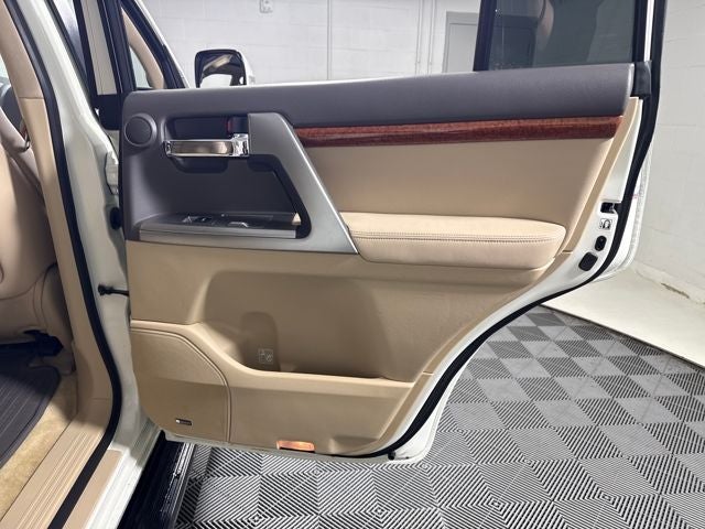 2013 Toyota Land Cruiser Base