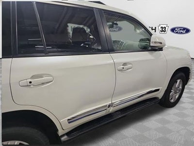 2013 Toyota Land Cruiser Base