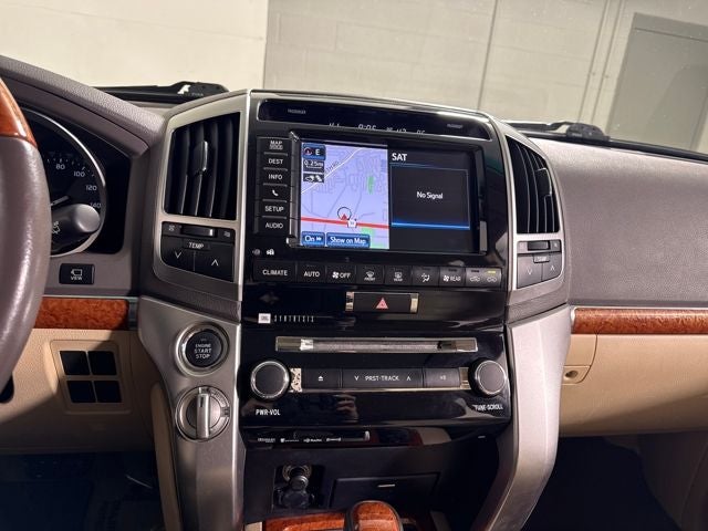 2013 Toyota Land Cruiser Base
