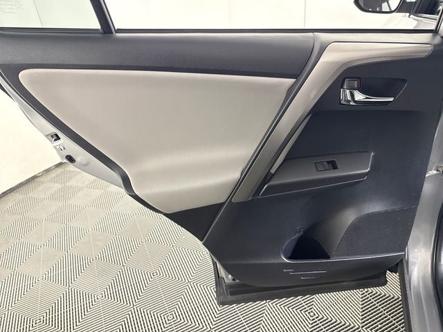 2018 Toyota RAV4 Hybrid XLE