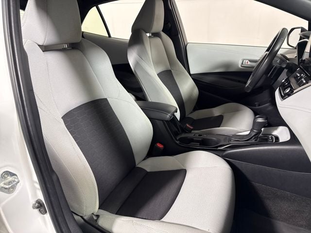 2025 Toyota Corolla Hatchback SE