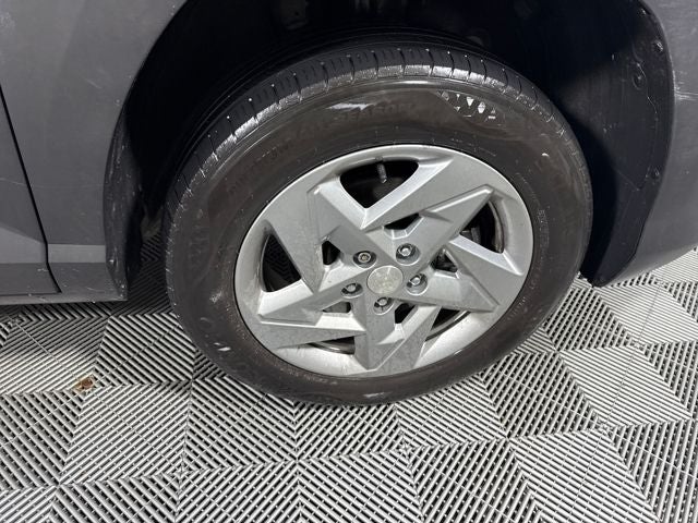 2025 Hyundai Kona SE