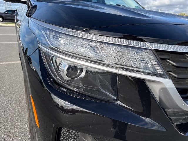 2023 Kia Seltos LX