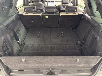 2023 Land Rover Discovery Metropolitan Edition