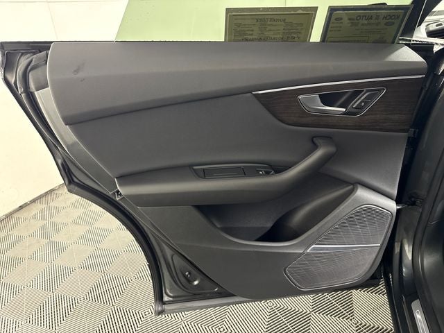 2020 Audi Q8 55 Premium Plus quattro