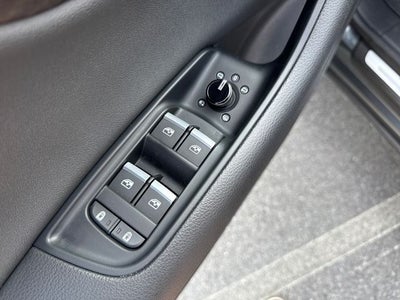 2020 Audi Q8 55 Premium Plus quattro