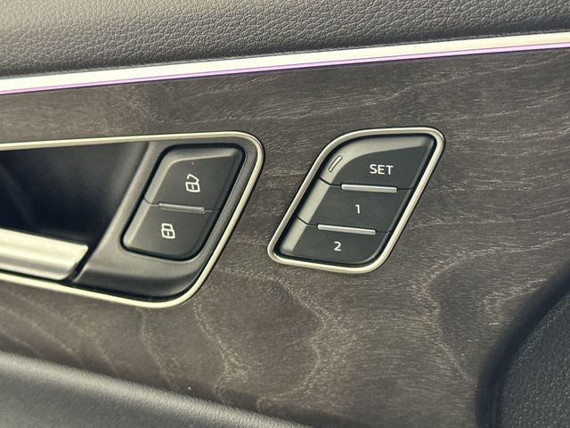 2023 Audi Q8 55 Premium Plus quattro