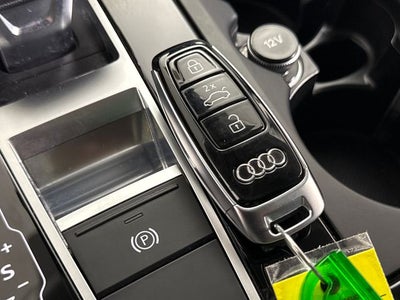 2023 Audi Q8 55 Premium Plus quattro