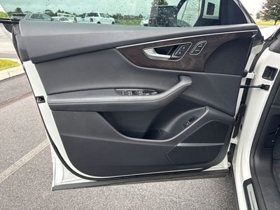 2023 Audi Q8 55 Premium Plus quattro