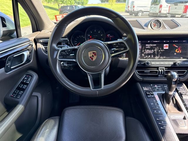 2020 Porsche Macan Base