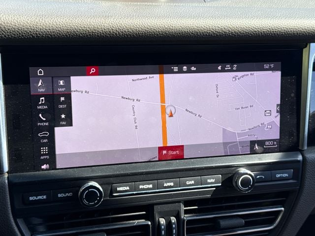 2020 Porsche Macan Base