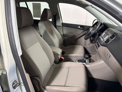 2010 Volkswagen Tiguan SE 4Motion