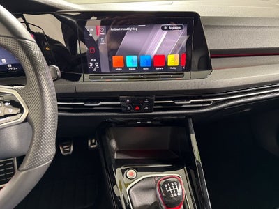 2024 Volkswagen Golf GTI SE
