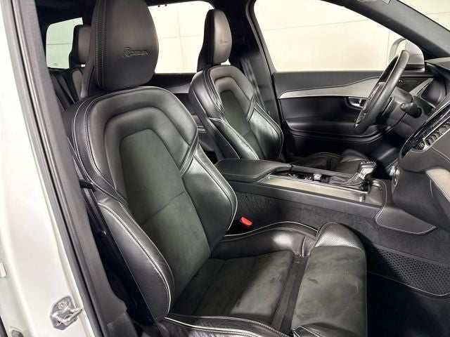 2019 Volvo XC90 T5 R-Design