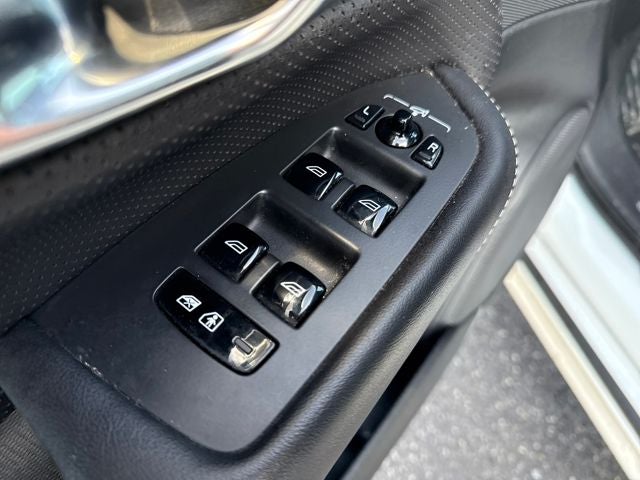 2019 Volvo XC90 T5 R-Design