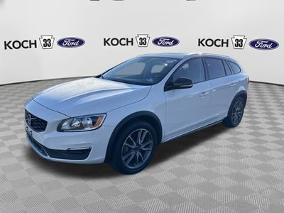 2018 Volvo V60 Cross Country T5