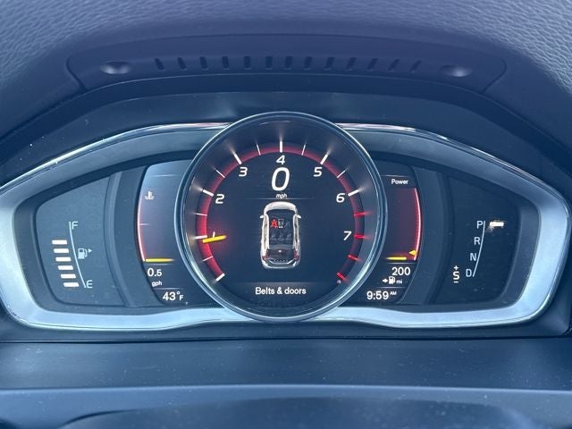 2018 Volvo V60 Cross Country T5